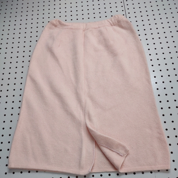 Vintage Light Pink Cashmere Midi Skirt, Size Small - Picture 4 of 7